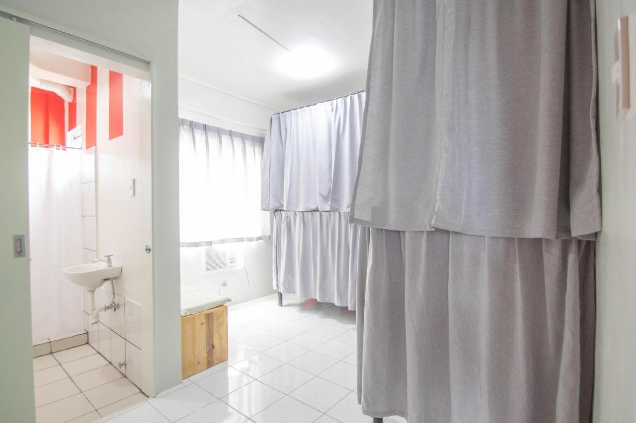 Innspired Hostel Ph In Makati, Metro Manila Makati City Kültér fotó