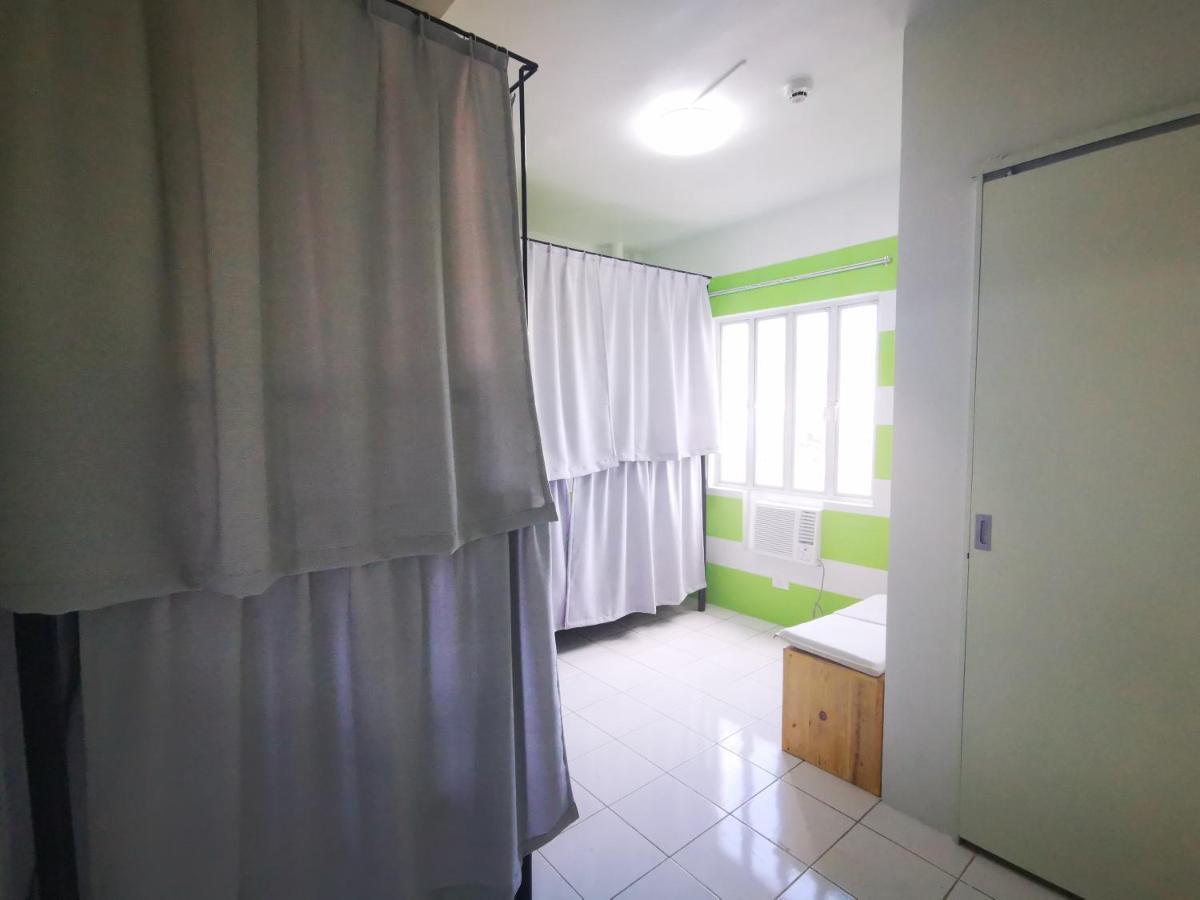 Innspired Hostel Ph In Makati, Metro Manila Makati City Kültér fotó