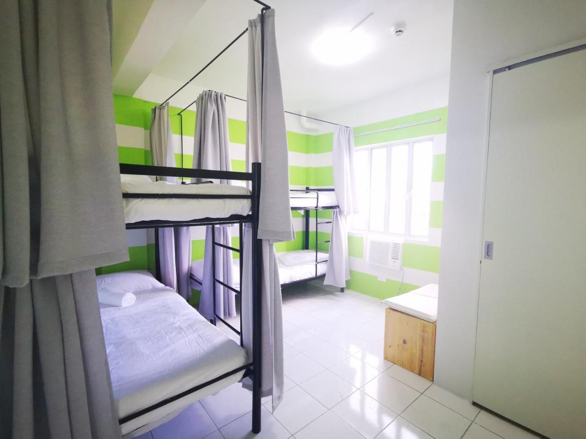 Innspired Hostel Ph In Makati, Metro Manila Makati City Kültér fotó